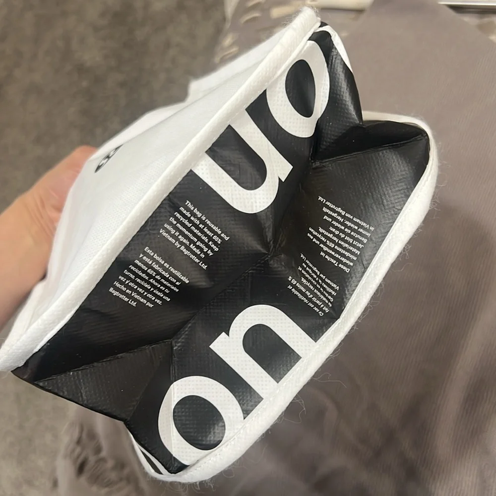 Lululemon reusable bag